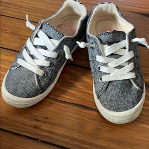 Girls Roxy slip on sneaks! weathered look, cute!